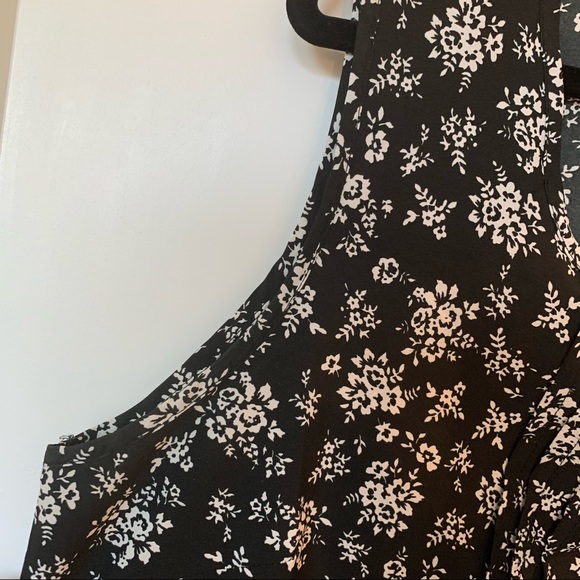 Womens Plus Size Speed Limit MPH Black & White Floral Tank Top 2X - Picture 13 of 16